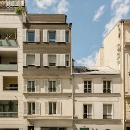 Relais Cocorico Eiffel Tower Guest house