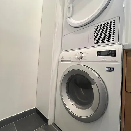 Eiffel Tower Apartment Gasthof 4*